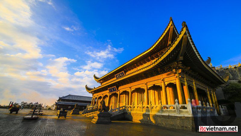 He-thong-am-thanh-IP-cho-den-tho-chua.jpg Hệ thống âm thanh IP cho đền thờ, chùa.jpg